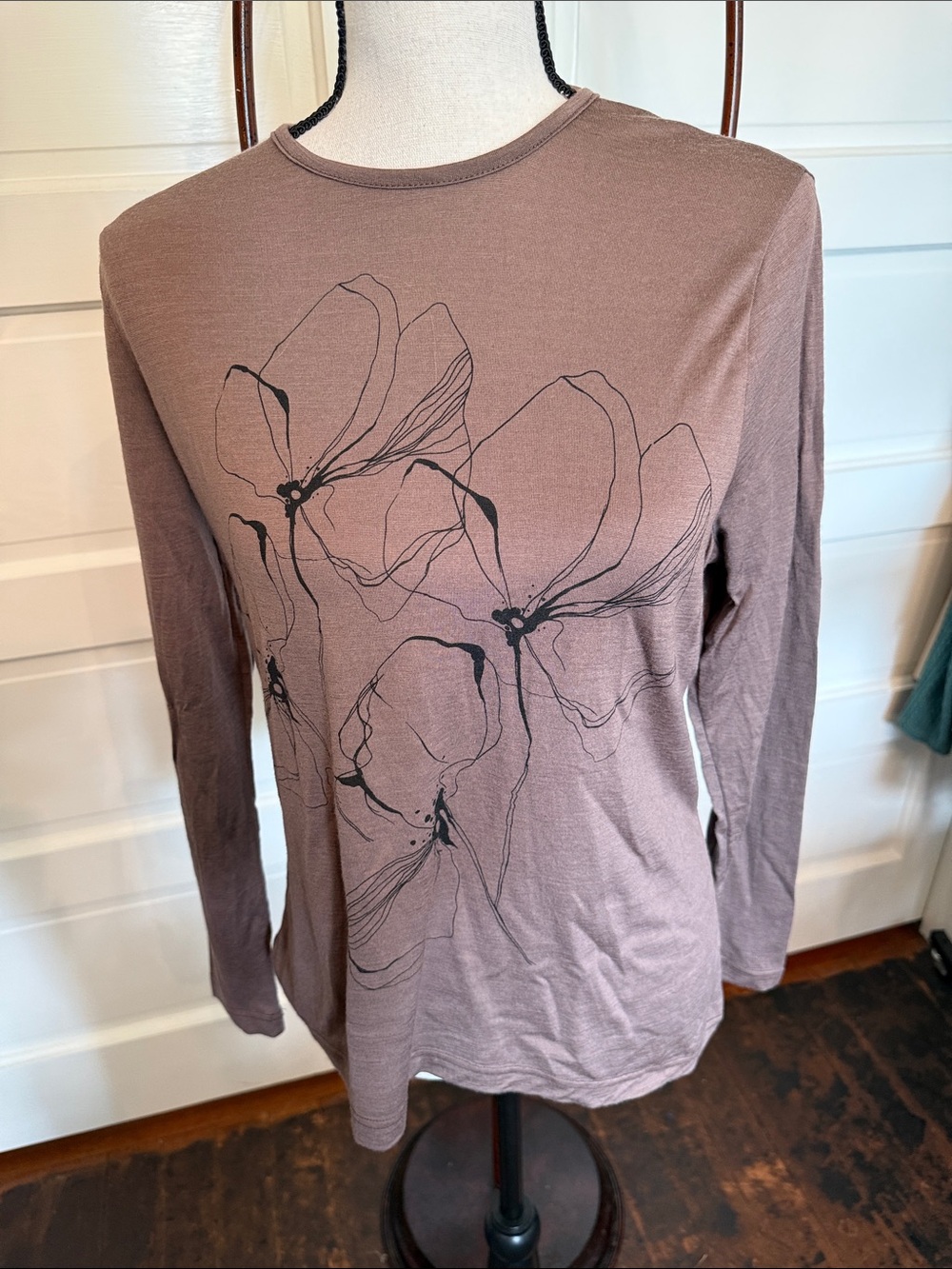 Noble Wilde 100% Merino Wool Floral Long Sleeve Top New Zealand Size 16